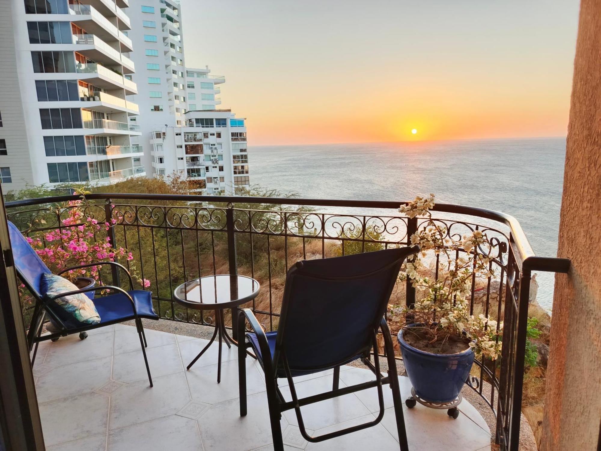 Rodadero - Vistas Al Mar Apartamento
