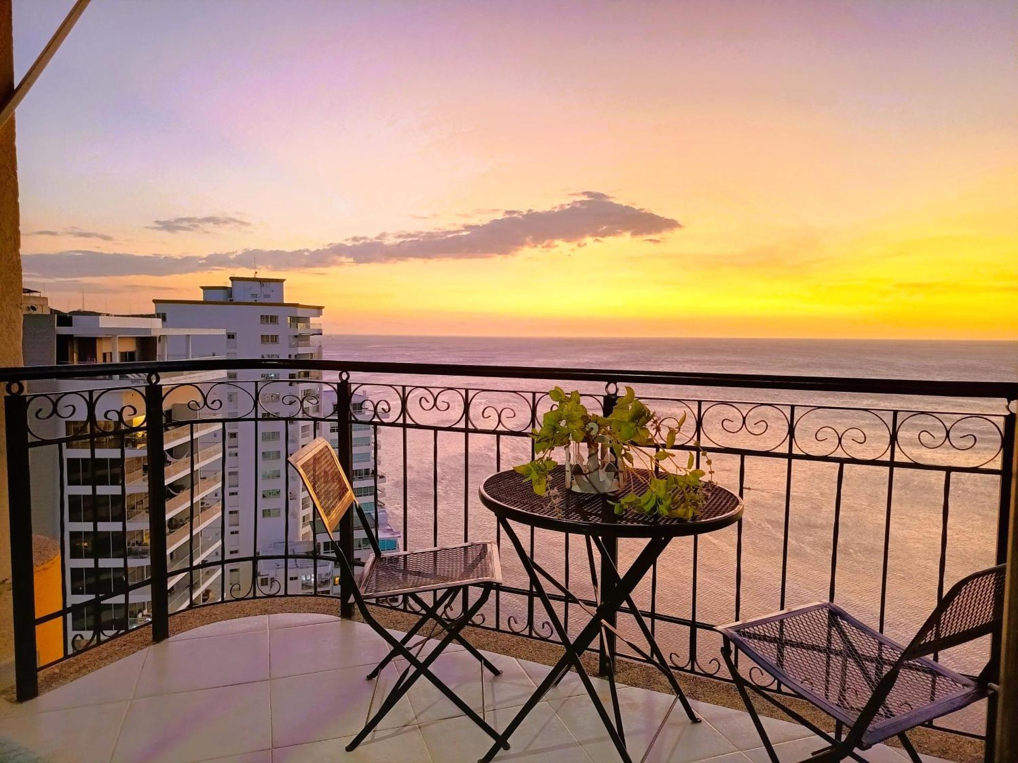 Rodadero - Vistas Al Mar Santa Marta (Magdalena)