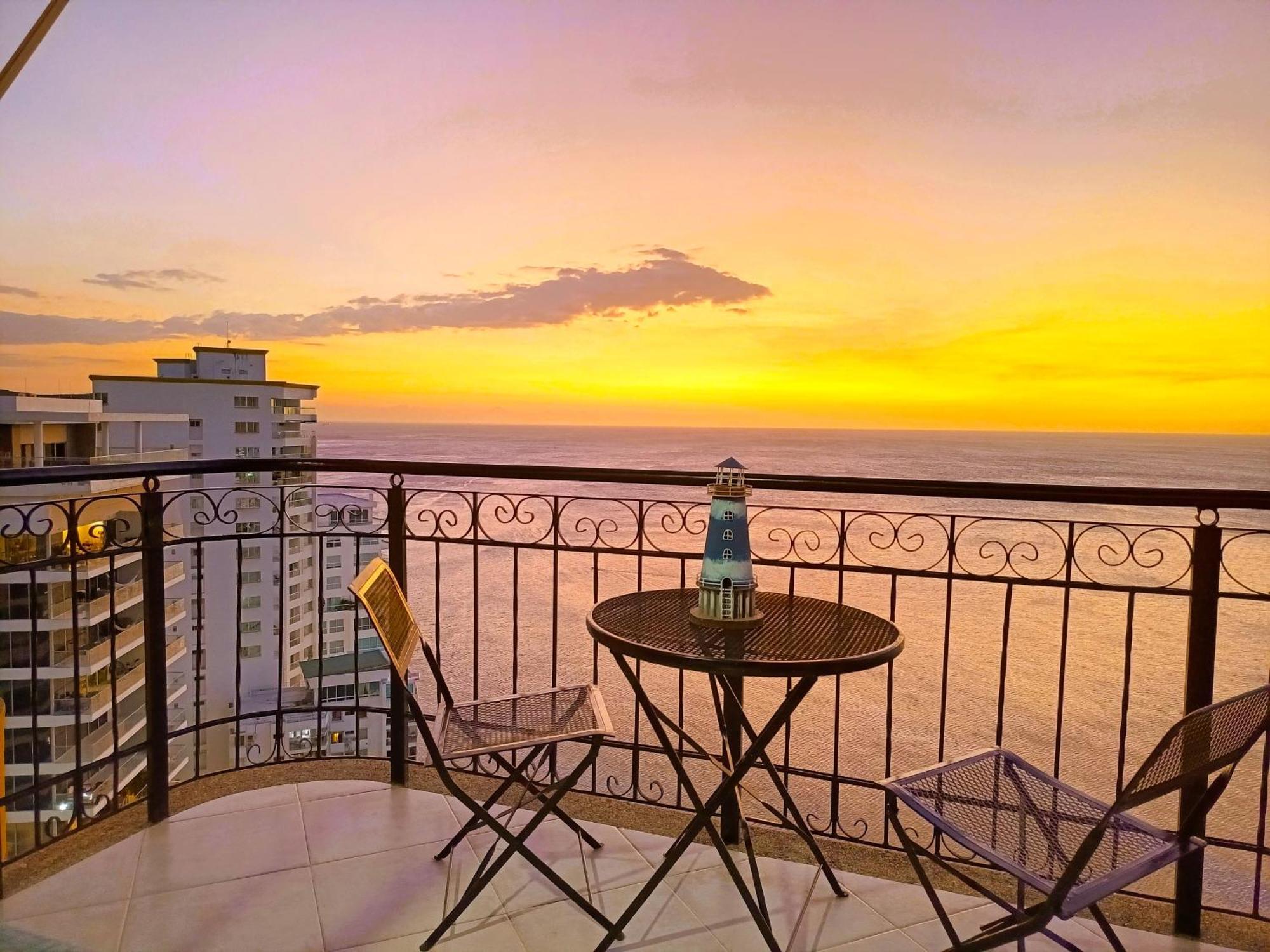 Apartamento Rodadero - Vistas Al Mar